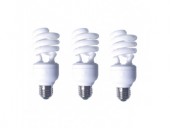 SET 3 becuri fluorescent Panasonic, soclu E27, putere 19W, forma spirala, lumina alb calda, alimentare 220 - 240 V
